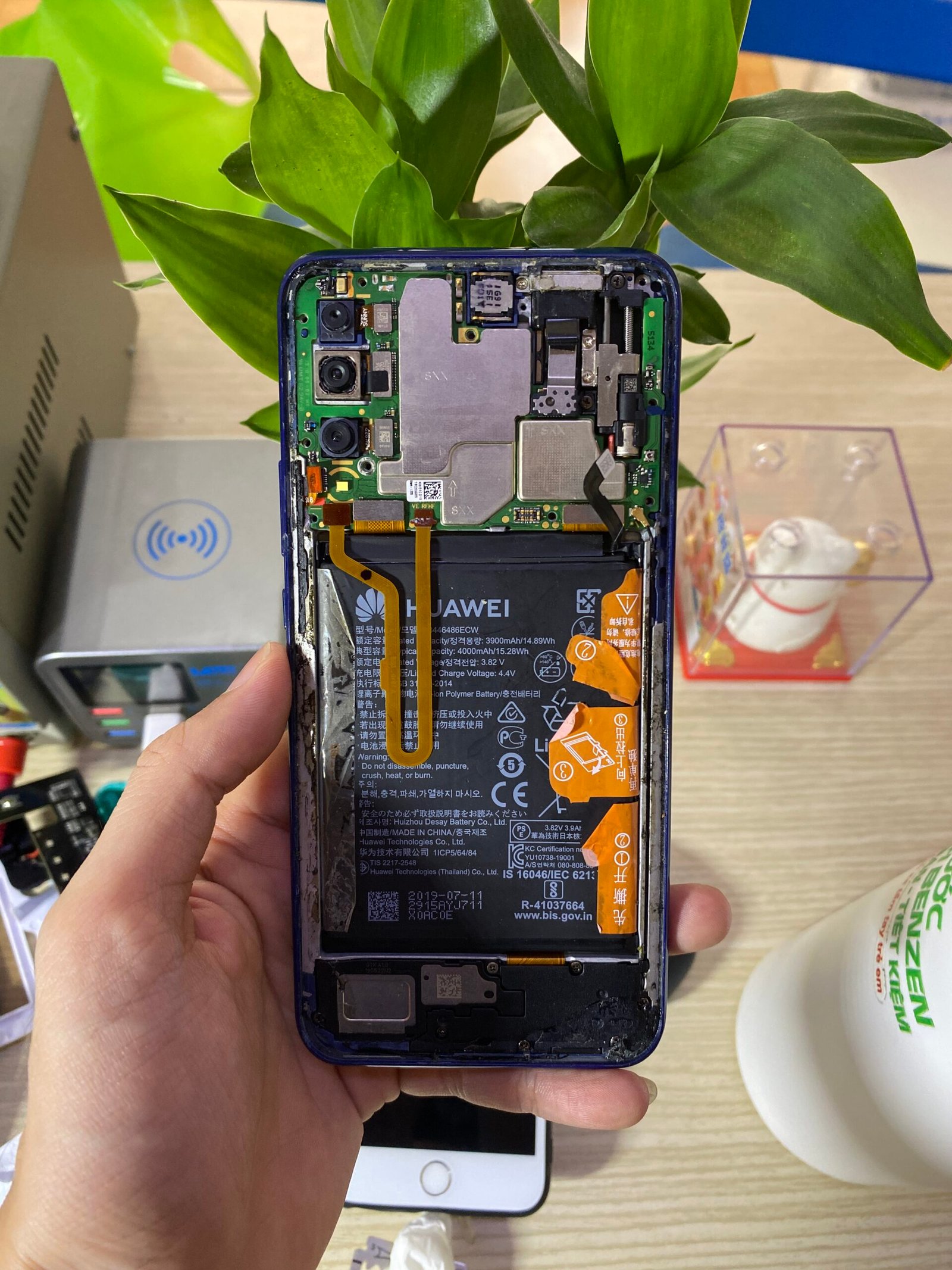 thay pin iphone bình thạnh hình bổ sung